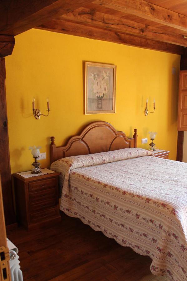 Casa Rural La Torre De Espinama Ruang foto