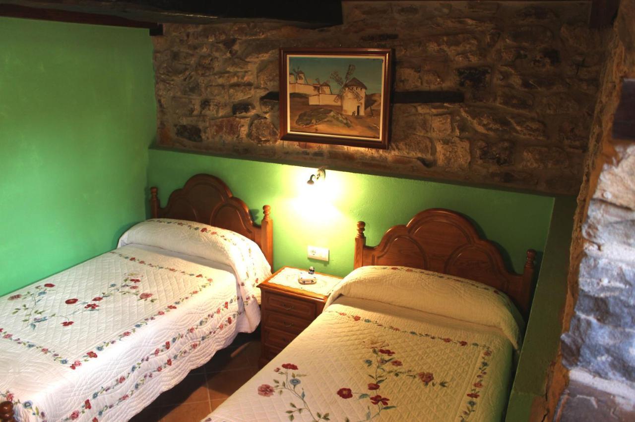 Casa Rural La Torre De Espinama Ruang foto